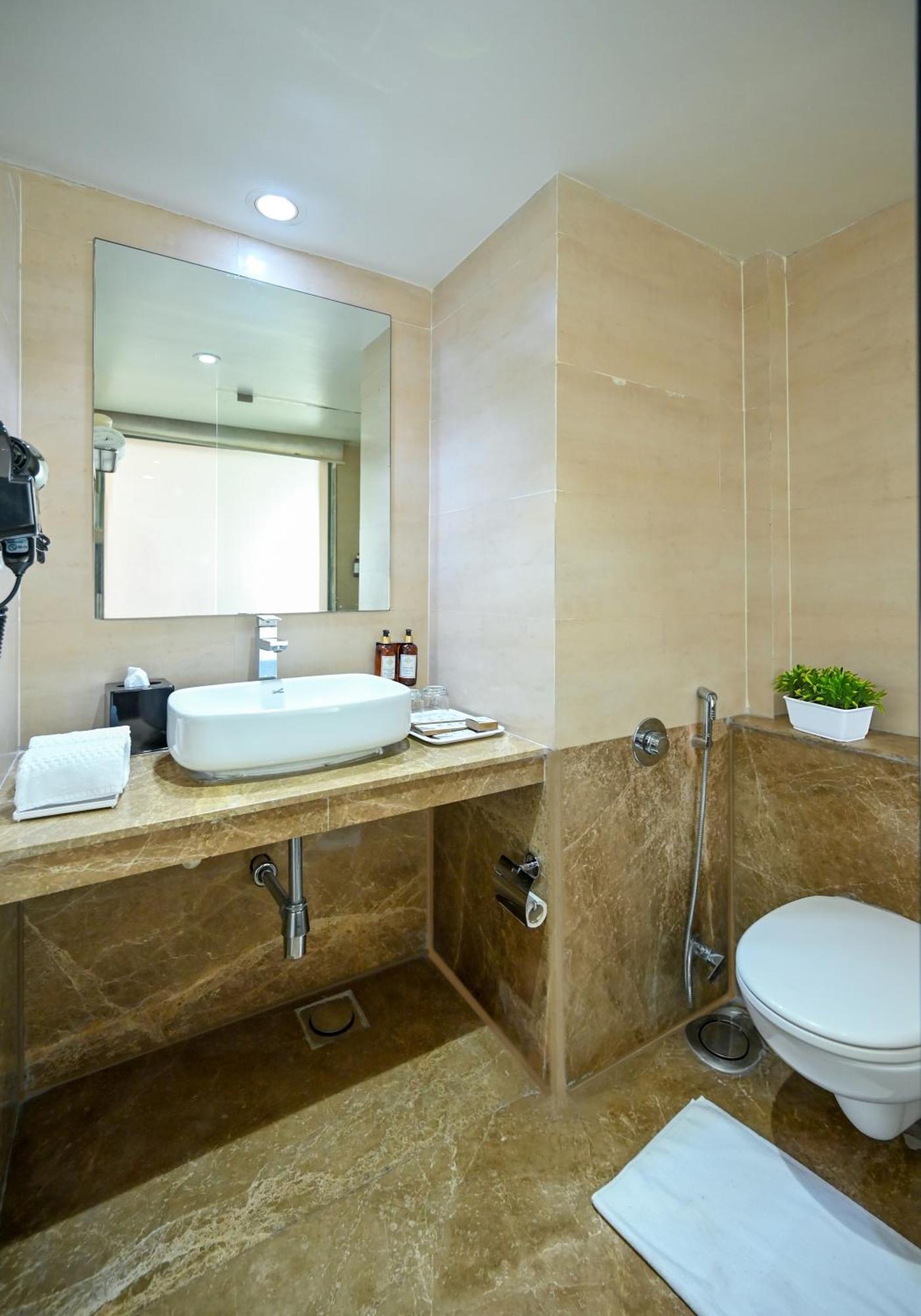 Maharaja Regency Satara Exterior foto