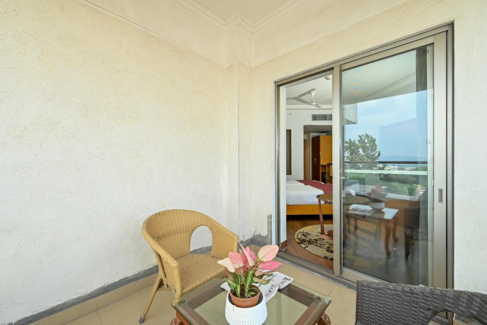 Maharaja Regency Satara Exterior foto