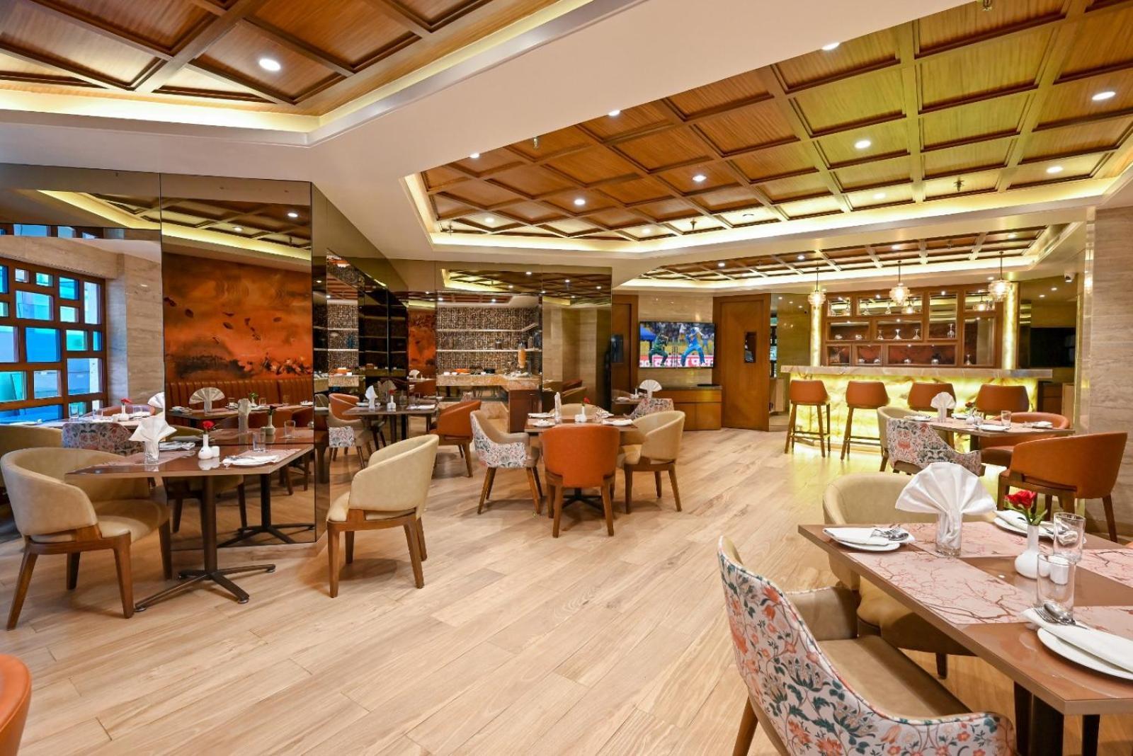 Maharaja Regency Satara Exterior foto