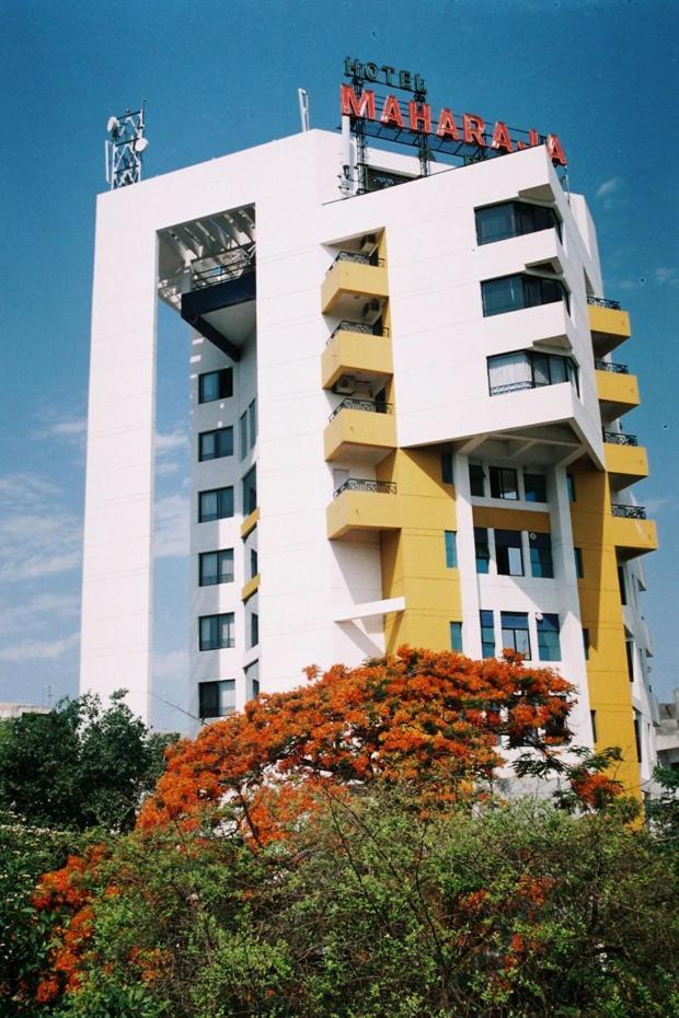 Maharaja Regency Satara Exterior foto
